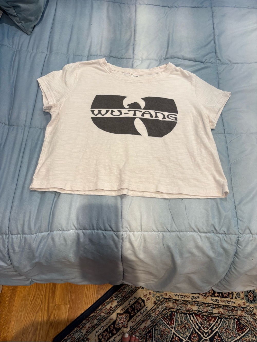 Wu-Tang Logo White Crop Top - Women's Graphic Tee